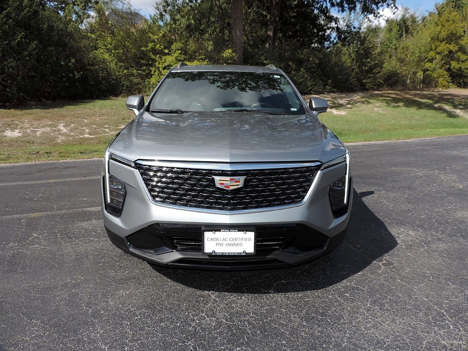 Certified 2025 Cadillac XT4 Premium Luxury FWD image 2