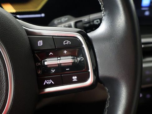 Used 2025 Kia Sorento S w/ Panoramic Sunroof Package FWD image 46
