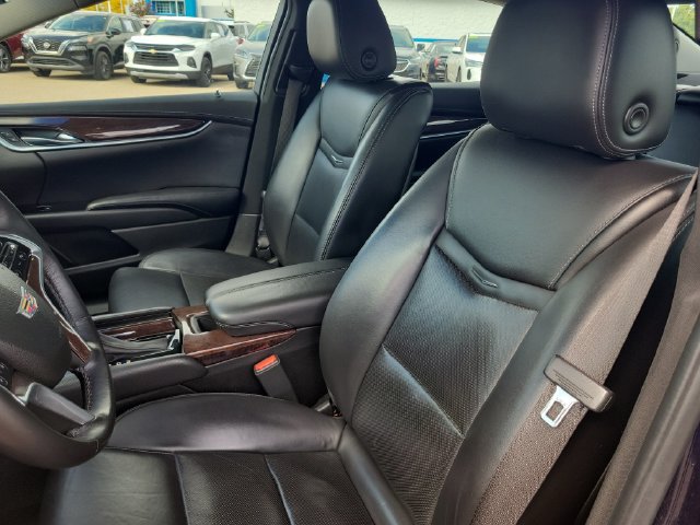 Used 2017 Cadillac XTS Luxury w/ Driver Awareness Package AWD/4WD image 5