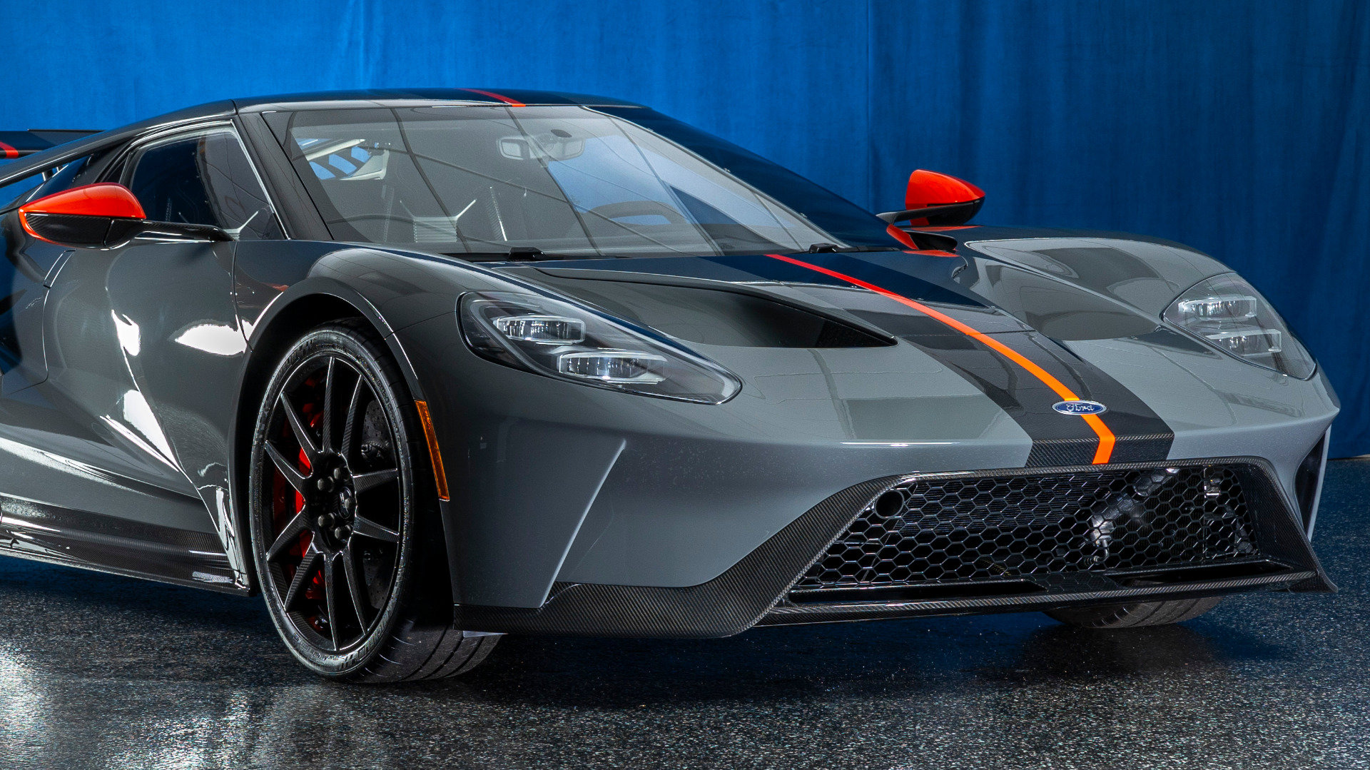 Used 2020 Ford GT Carbon Series RWD image 16