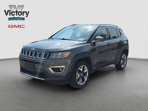 Used 2020 Jeep Compass Limited AWD/4WD image 3