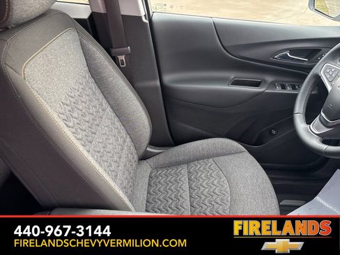 Used 2023 Chevrolet Equinox LT image 28