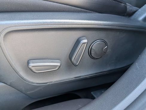 Used 2024 Ford Escape ST-Line w/ Tech Pack #1 FWD image 23