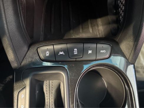 Used 2023 Chevrolet TrailBlazer LT AWD/4WD image 33