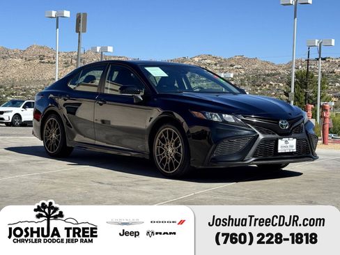 Used 2023 Toyota Camry SE w/ Protection Package (Q2) (TMS) FWD image 1