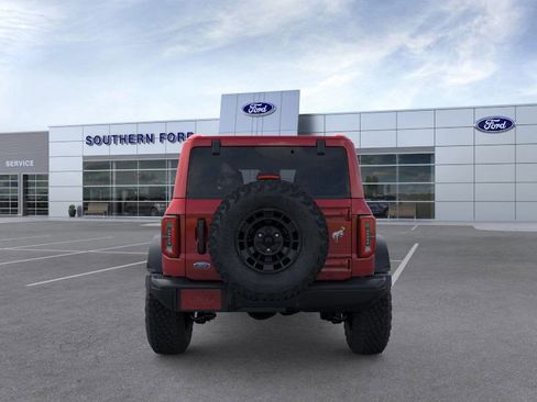 New 2026 Ford Bronco Badlands image 5
