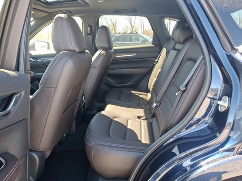 New 2025 MAZDA CX-5 Signature image 8