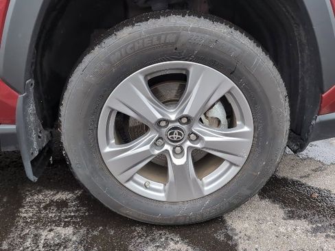 Used 2024 Toyota RAV4 LE image 8