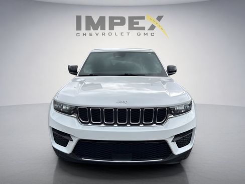 Used 2025 Jeep Grand Cherokee Laredo X RWD image 8