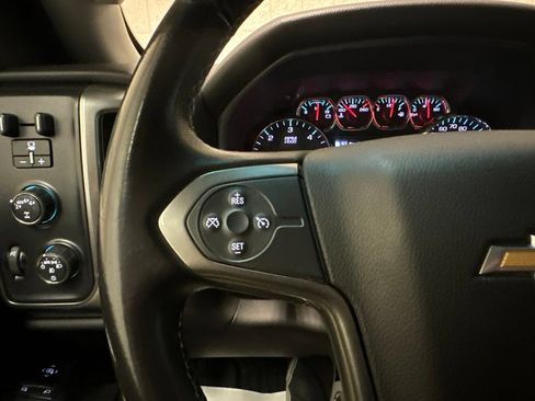 Used 2018 Chevrolet Silverado 1500 LT w/ All Star Edition AWD/4WD image 35