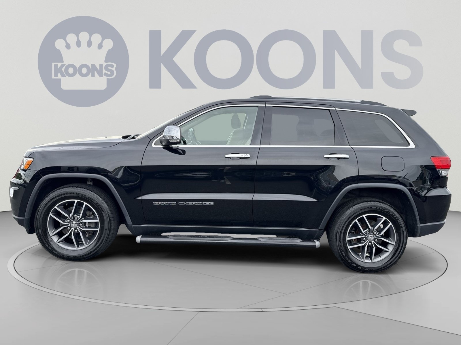 Used 2017 Jeep Grand Cherokee Limited AWD/4WD image 2
