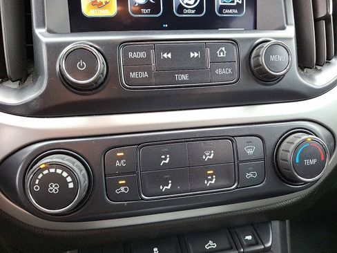 Used 2018 Chevrolet Colorado LT image 17