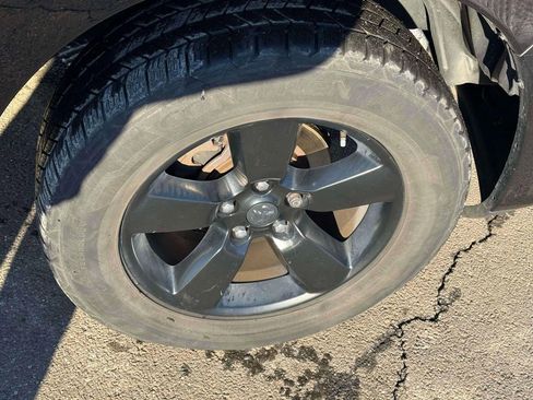 Used 2018 RAM 1500 Express w/ Black Ram 1500 Express Group image 9