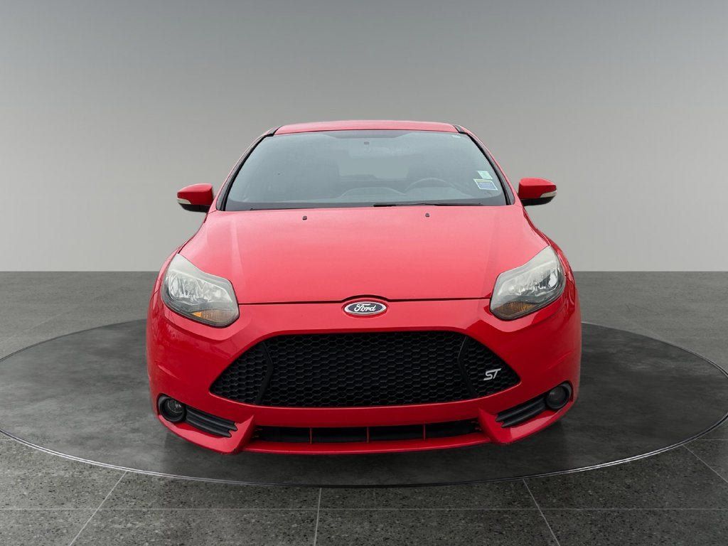 Used 2013 Ford Focus ST FWD image 2