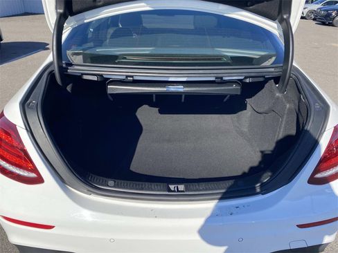 Certified 2019 Mercedes-Benz E 300 4MATIC image 10