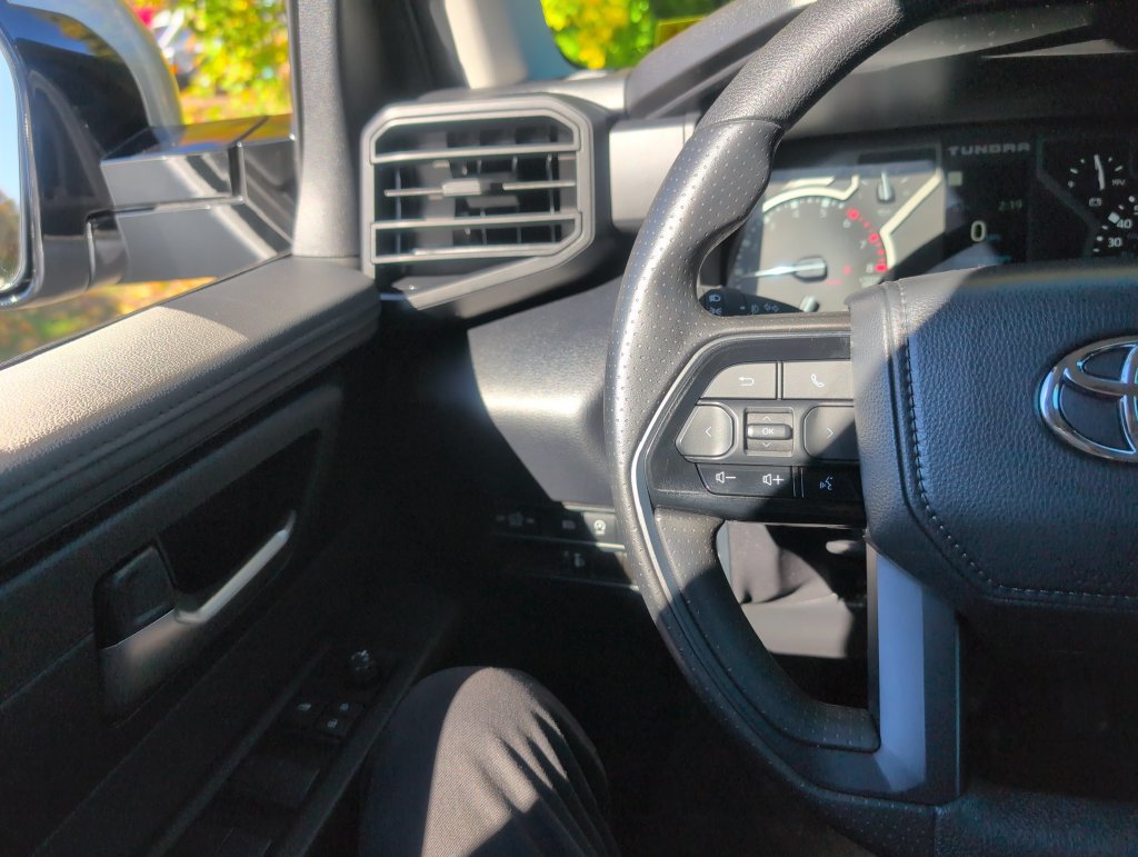 Used 2024 Toyota Tundra SR5 w/ SR5 Convenience Package AWD/4WD image 17