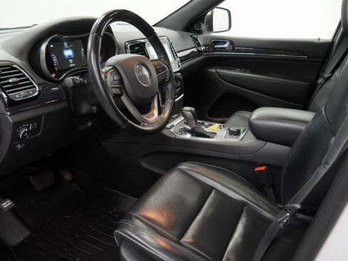 Used 2021 Jeep Grand Cherokee Overland image 21