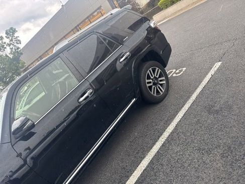 Used 2021 Toyota 4Runner Limited RWD image 3