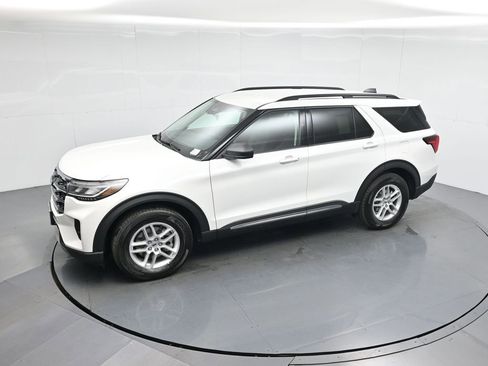 New 2025 Ford Explorer Active w/ Active Comfort Package image 43