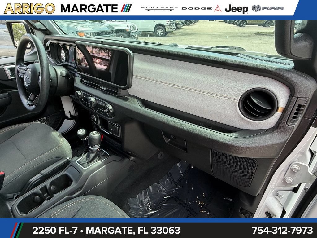 Certified 2024 Jeep Wrangler Sport AWD/4WD image 15