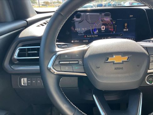 Used 2026 Chevrolet Traverse LT w/ Driver Confidence Package AWD/4WD image 23
