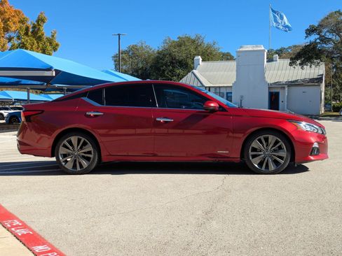 Used 2019 Nissan Altima 2.0 Edition One image 3