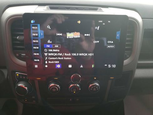 Used 2017 RAM 1500 Express w/ Black Ram 1500 Express Group image 13