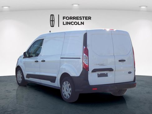 Used 2023 Ford Transit Connect XL image 5