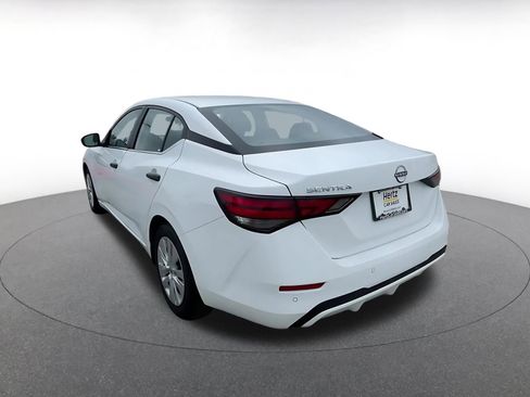 Used 2025 Nissan Sentra S image 11