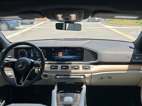 Used 2025 Mercedes-Benz GLE 450 4MATIC Coupe image 8