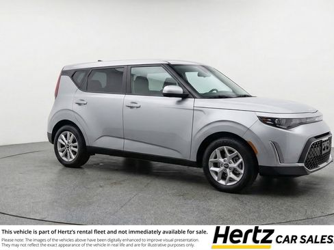Used 2025 Kia Soul LX w/ LX Technology Package FWD image 1