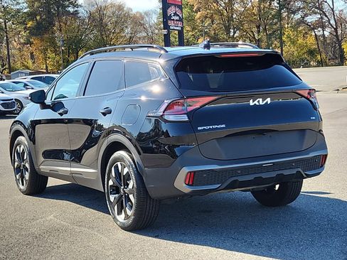 Used 2023 Kia Sportage X-Line w/ X-Line Premium Package image 4