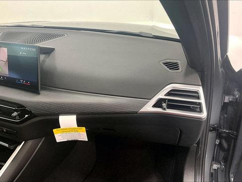 New 2025 BMW 330i Sedan RWD image 10