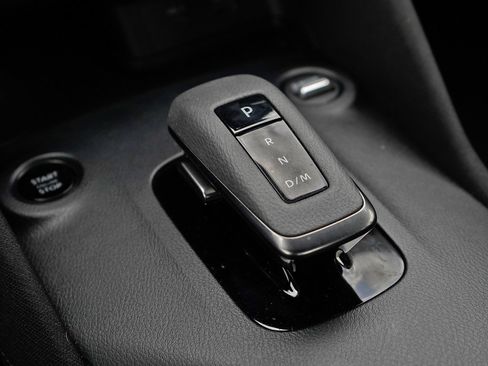 Used 2024 Nissan Z Performance w/ Floor Mat Package RWD image 16