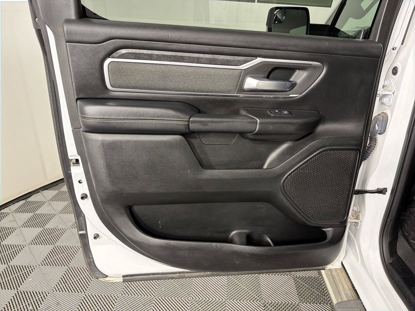 Used 2019 RAM 1500 Big Horn AWD/4WD image 19