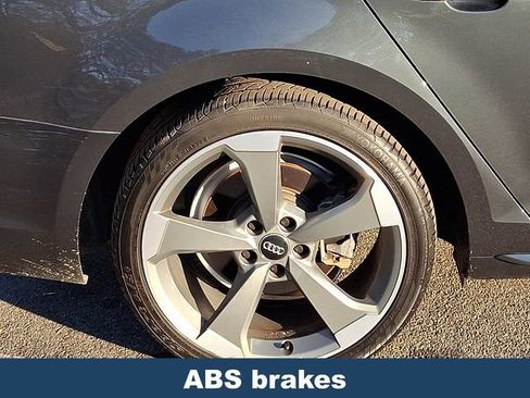 Used 2018 Audi A4 2.0T Ultra Premium w/ Convenience Package image 10