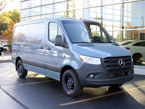 Used 2026 Mercedes-Benz Sprinter 144 Cargo image 1