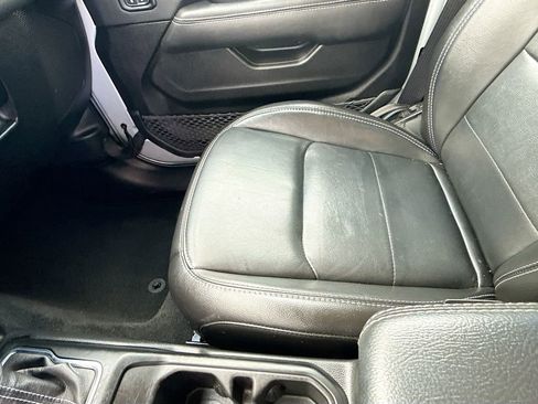 Used 2023 Jeep Wrangler Unlimited Sahara w/ Cold Weather Group image 18