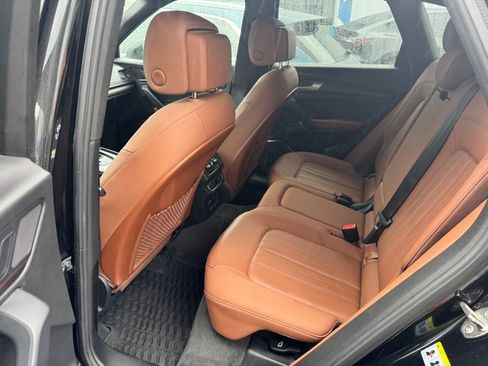 Used 2021 Audi Q5 2.0T Premium w/ Convenience Package image 10