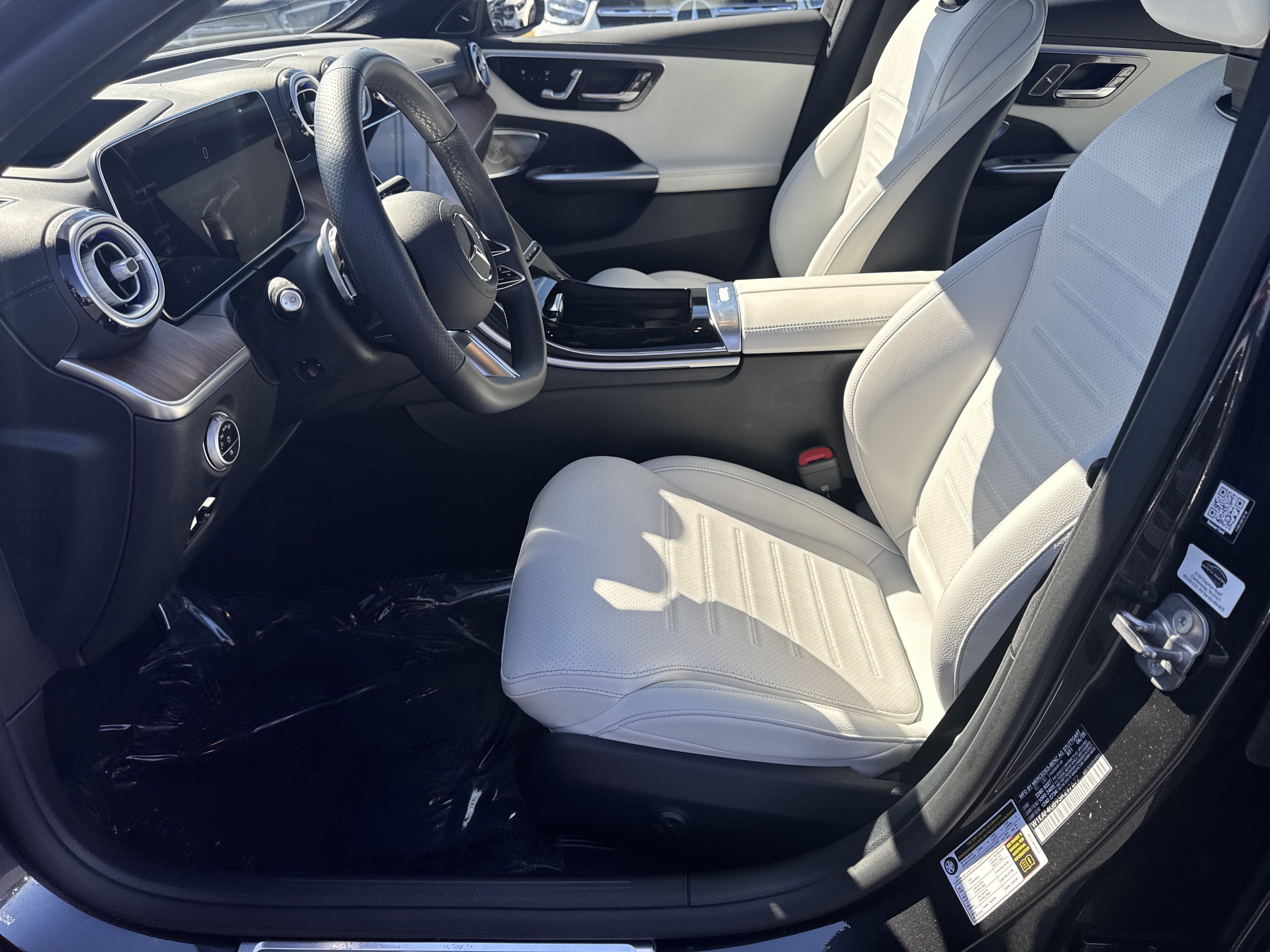 Used 2025 Mercedes-Benz C 300 Sedan image 16
