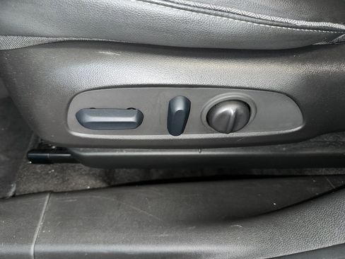 Used 2023 Buick Encore GX Select image 6