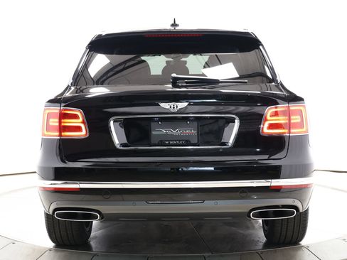 Used 2018 Bentley Bentayga AWD/4WD image 73