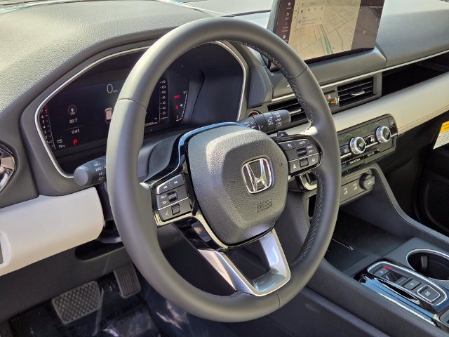 New 2026 Honda Pilot Touring image 12