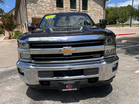 Used 2019 Chevrolet Silverado 2500 LTZ w/ Duramax Plus Package image 2