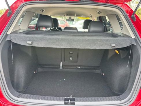 Used 2022 Volkswagen Taos SE image 14