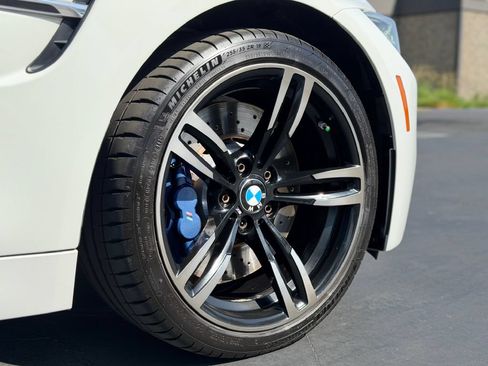 Used 2018 BMW M4 Coupe RWD image 7