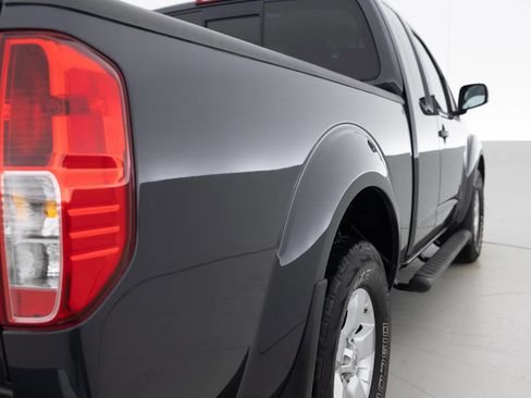 Used 2012 Nissan Frontier SV w/ SV Premium Utility Pkg image 14