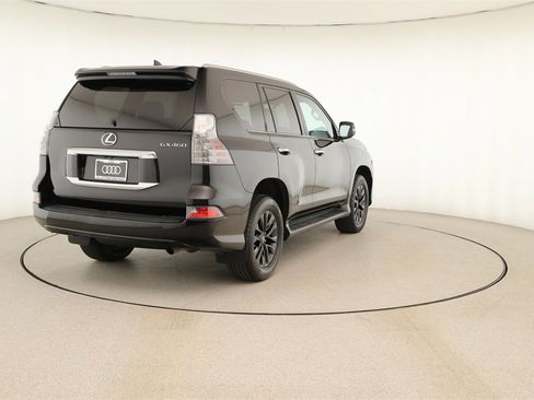 Used 2021 Lexus GX 460 Premium w/ Premium Package image 6