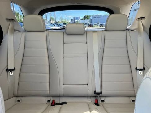 Used 2021 Mercedes-Benz GLE 450 4MATIC image 20