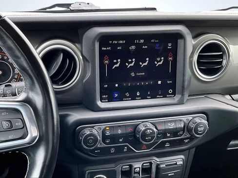 Used 2023 Jeep Wrangler Sahara w/ Cold Weather Group image 16